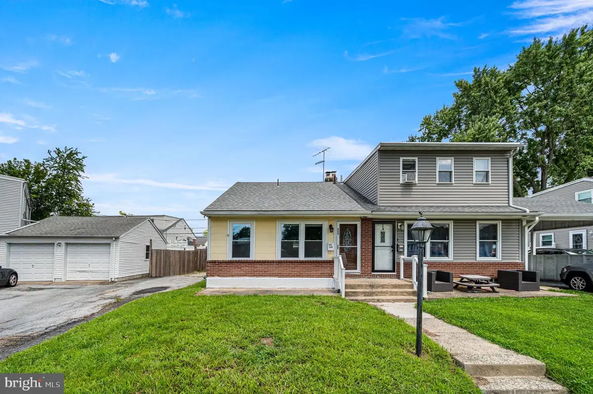 622 E Winona Ave, Norwood, PA 19074 - #1