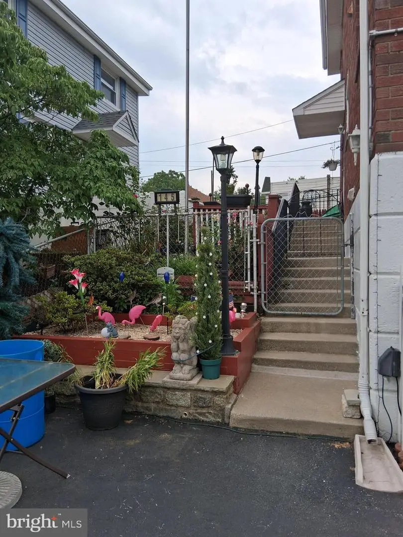 145 Crum Creek Dr, Woodlyn, PA 19094 - #2