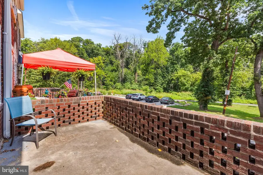 614 N Sycamore Ave, Clifton Heights, PA 19018 - #2