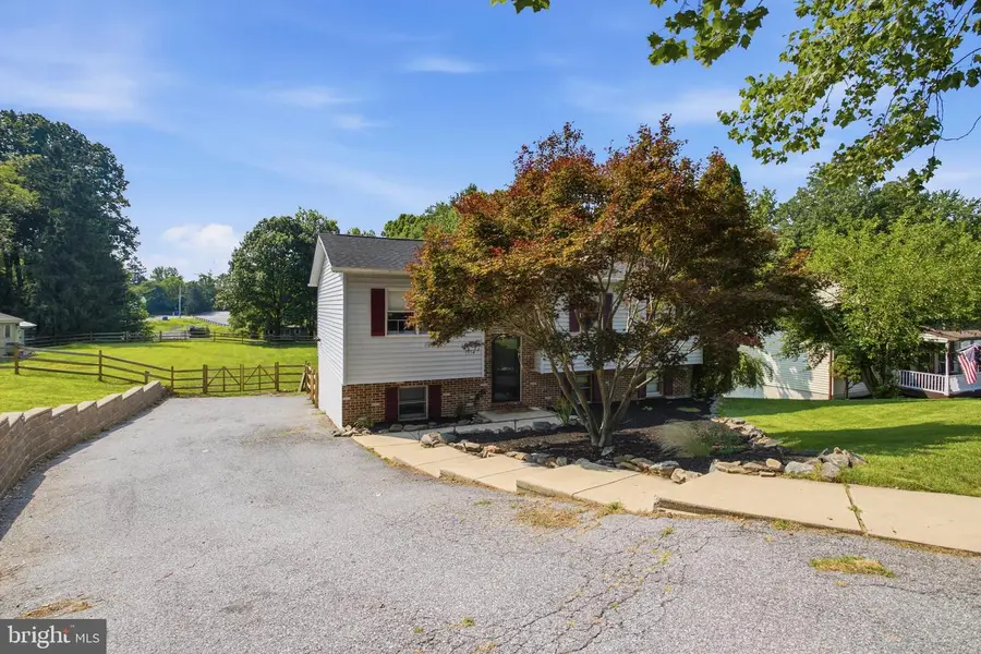 1954 Bergdoll Ave, Upper Chichester, PA 19061 - #2
