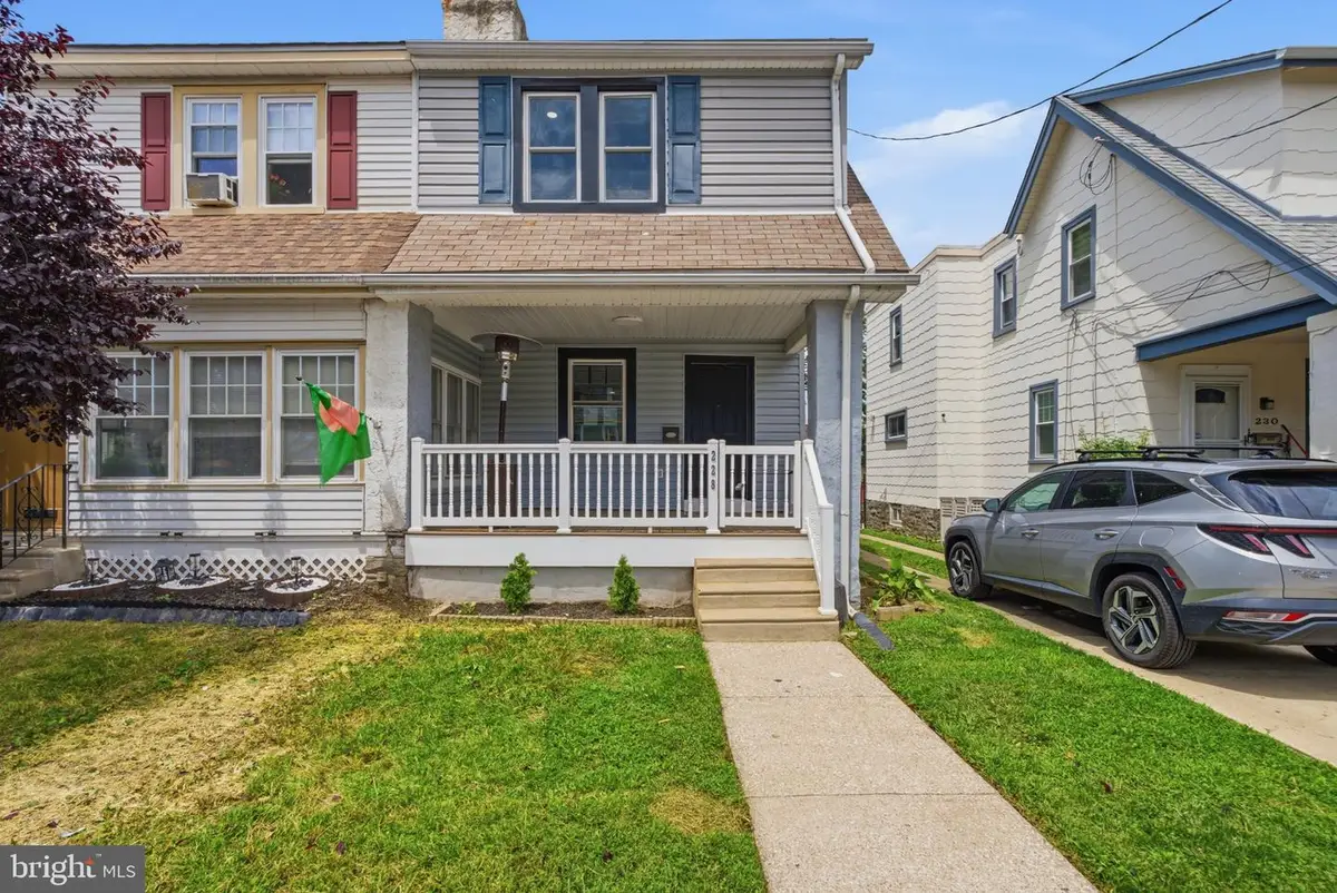 228 N Linden Ave, Upper Darby, PA 19082 - #1