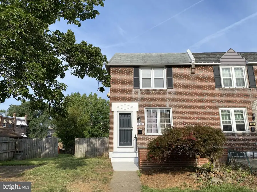 230 Westbrook Dr, Clifton Heights, PA 19018 - #2