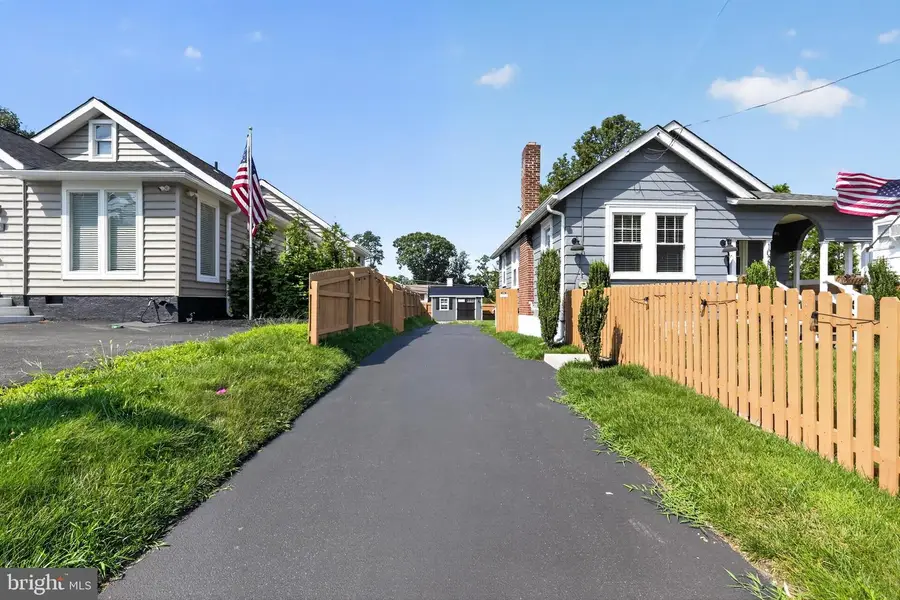 1028 N Providence Rd, Media, PA 19063 - #3