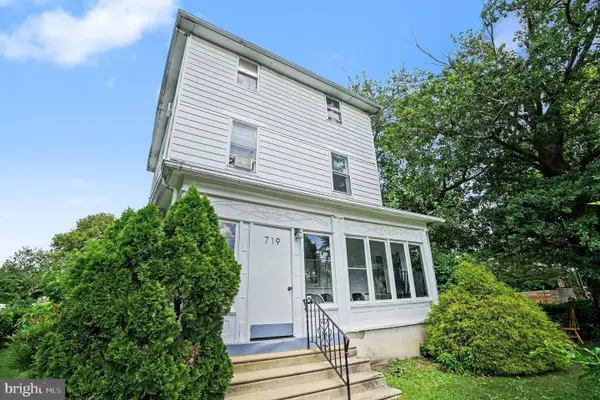 719 Pembroke Ave, EAST LANSDOWNE, PA 19050