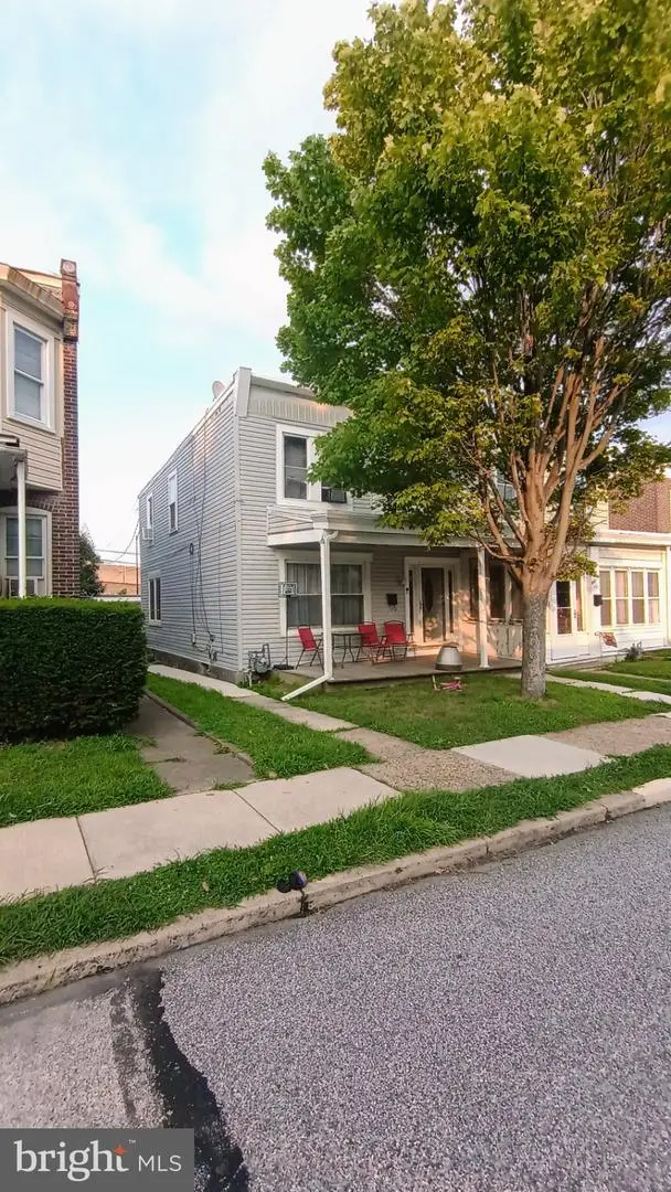 1119 Washington St, Marcus Hook, PA 19061 - #1