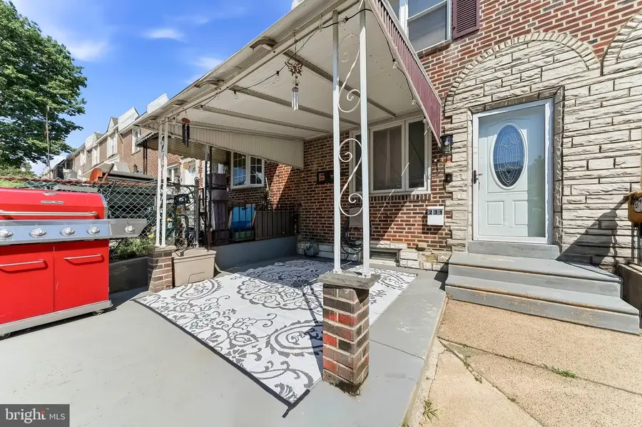 231 W Wyncliffe Ave, Clifton Heights, PA 19018 - #2