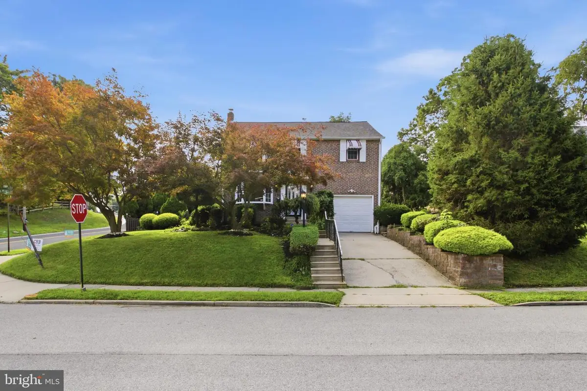 293 Friendship Rd, Drexel Hill, PA 19026 - #1