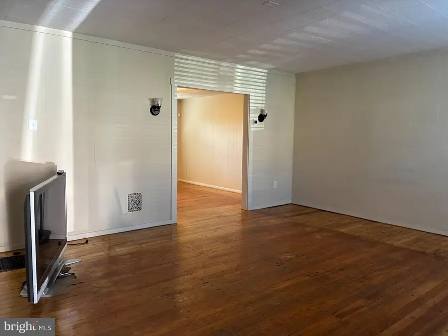 1505 Ridley Ave, Chester, PA 19013 - #2