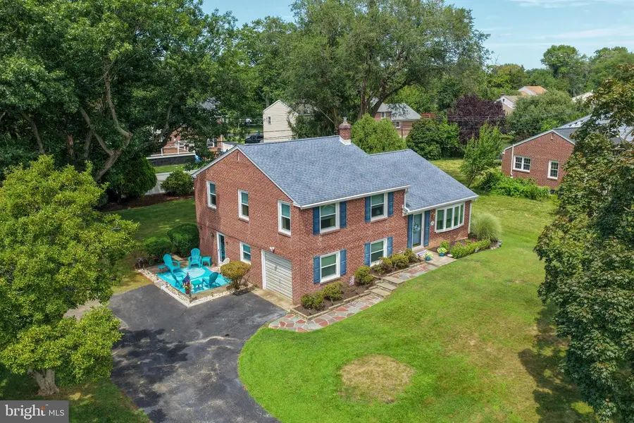107 Cameron Dr, Wallingford, PA 19086 - #2