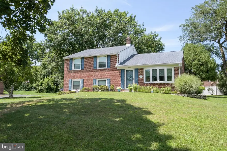 107 Cameron Dr, Wallingford, PA 19086 - #3