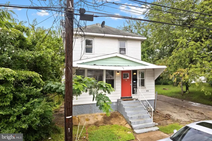 816 Greenhill Rd, Sharon Hill, PA 19079 - #2