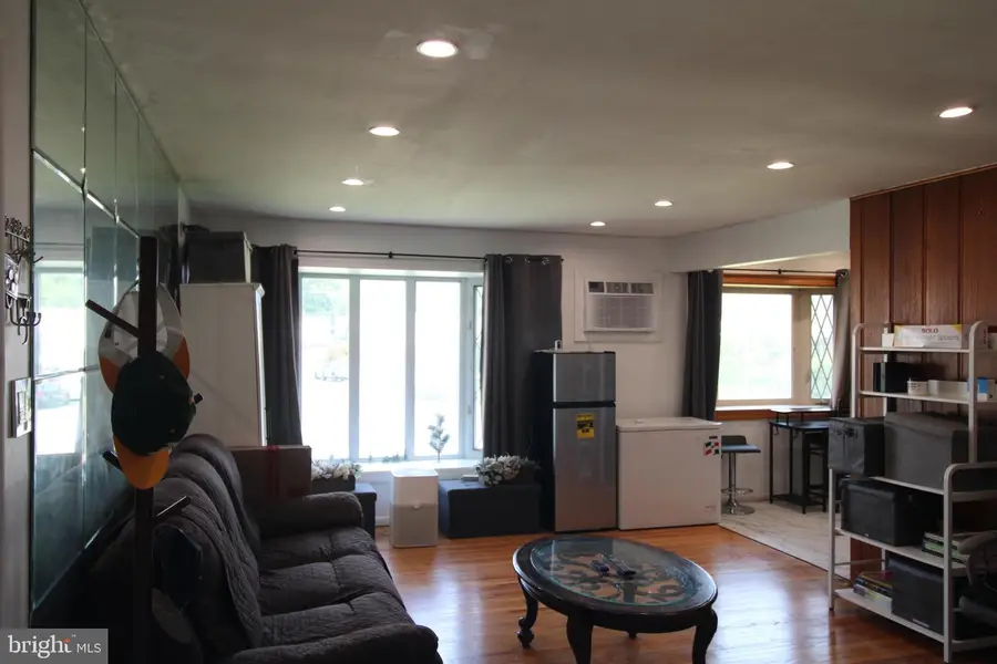 533 Tasker Ave, Norwood, PA 19074 - #3