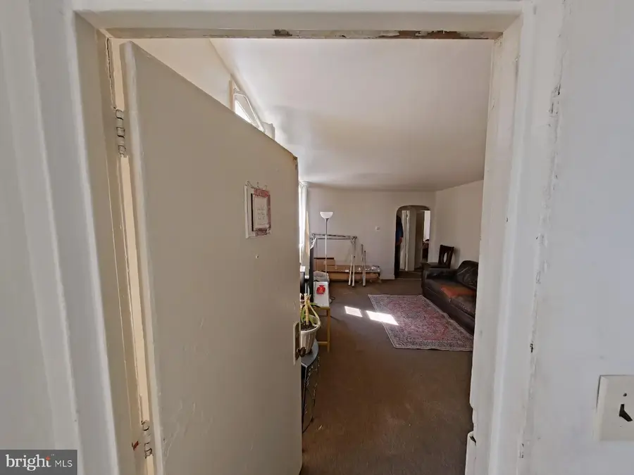 6846 Marshall Rd, Upper Darby, PA 19082 - #2