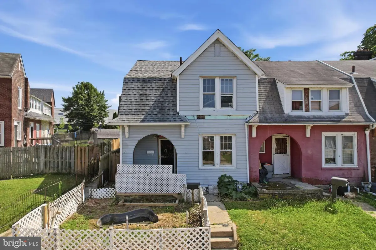 1 Spruce St, Marcus Hook, PA 19061 - #1