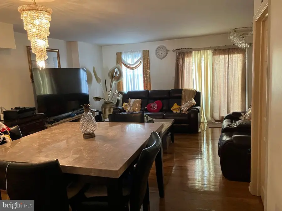 1513 Roosevelt Dr, Sharon Hill, PA 19079 - #3