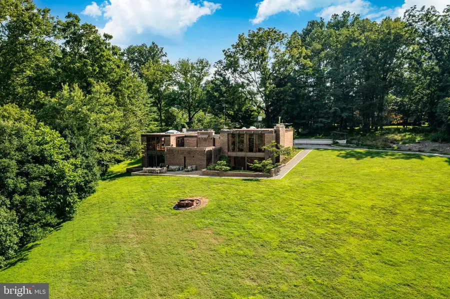 857 Briarwood Rd, Newtown Square, PA 19073 - #3