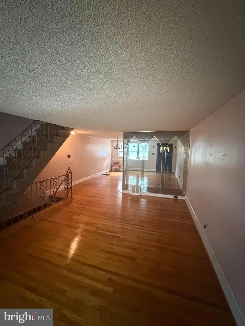 1138 Brookwood Ln, Glenolden, PA 19036 - #3