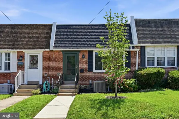 105 Fronefield Ave, MARCUS HOOK, PA 19061