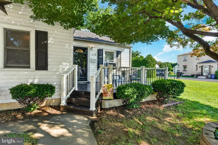 113 Broomall St, Folsom, PA 19033 - #2