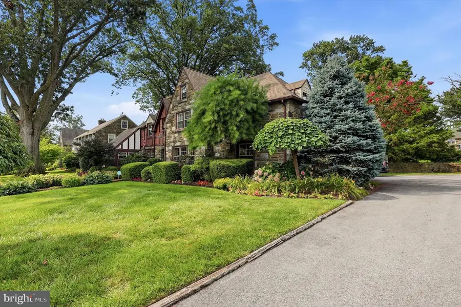1224 Edmonds Ave, Drexel Hill, PA 19026 - #2