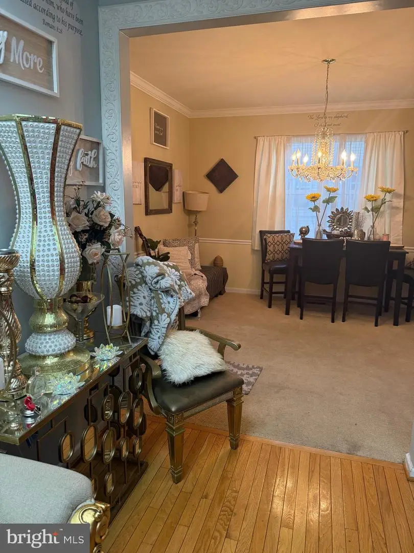 702 Carriage Cir, Upper Chichester, PA 19014 - #3