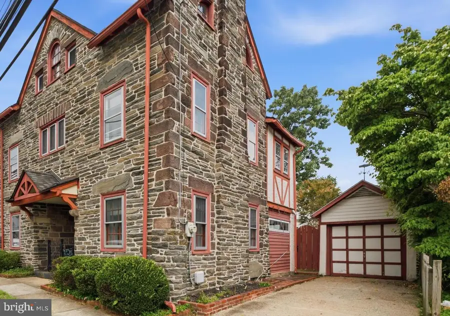709 Moore Ave, Bryn Mawr, PA 19010 - #2