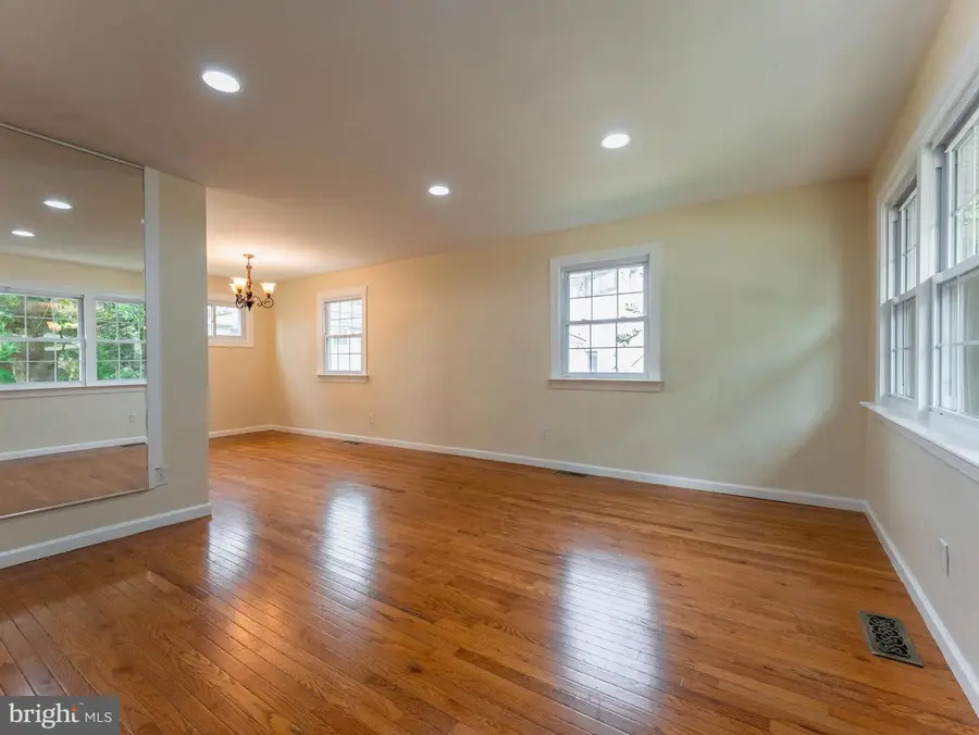 604 Ashland Ave, Secane, PA 19018 - #3