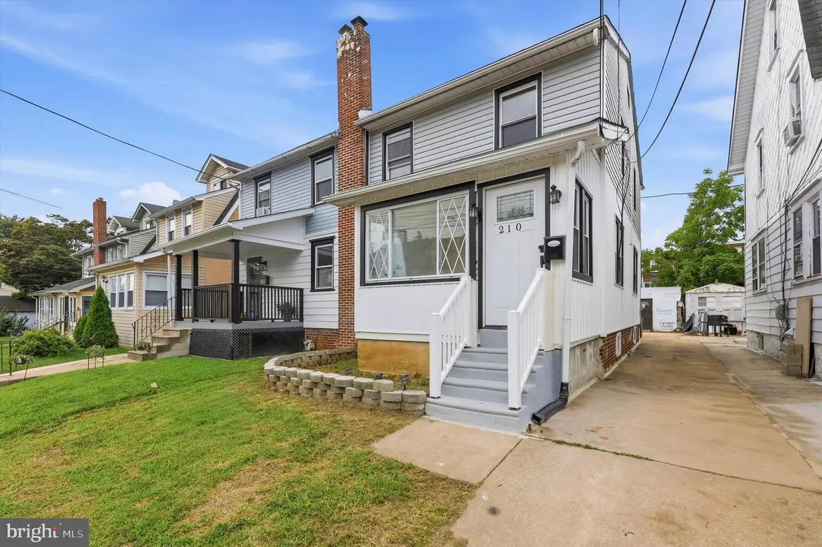 210 Marshall Ave, Darby, PA 19023 - #1