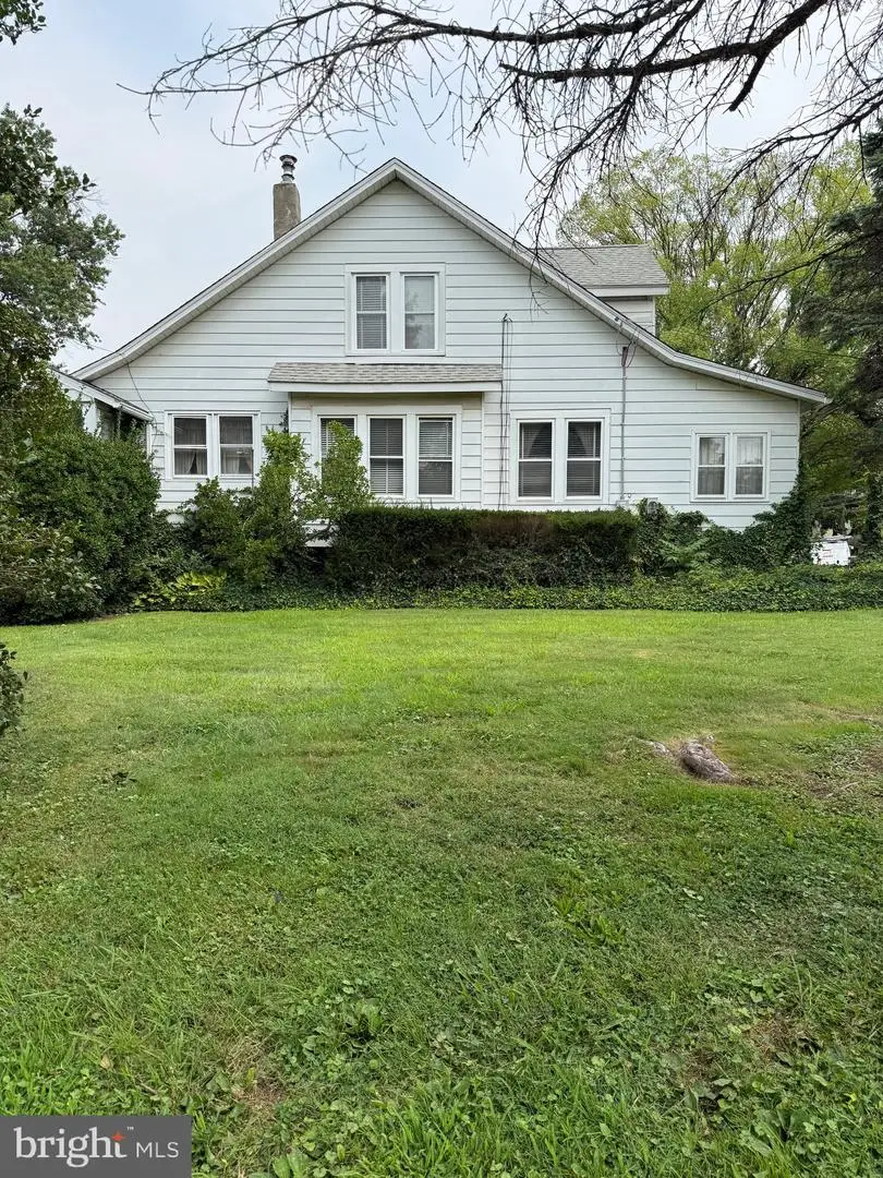 1016 Meetinghouse Rd, Upper Chichester, PA 19061 - #2