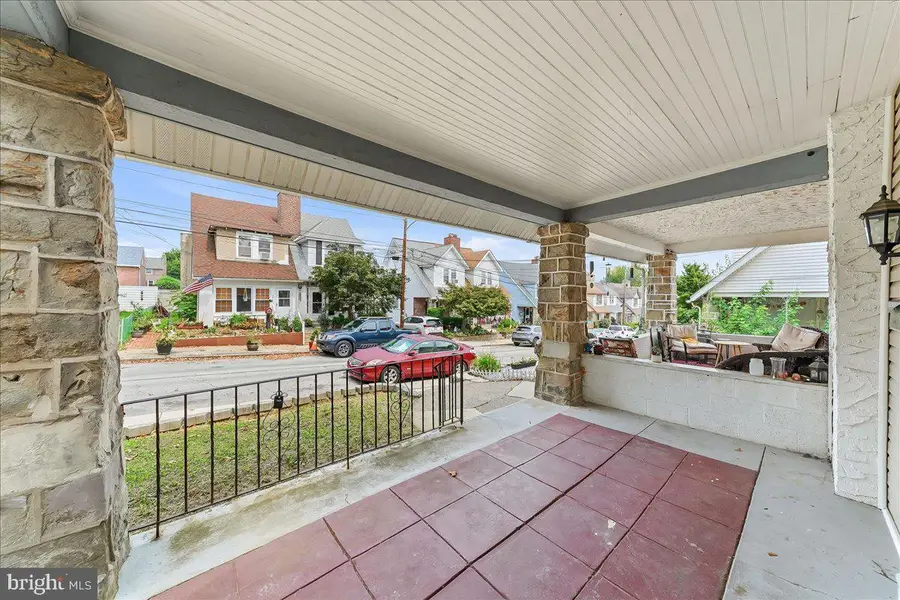 4040 Ellendale Rd, Drexel Hill, PA 19026 - #3
