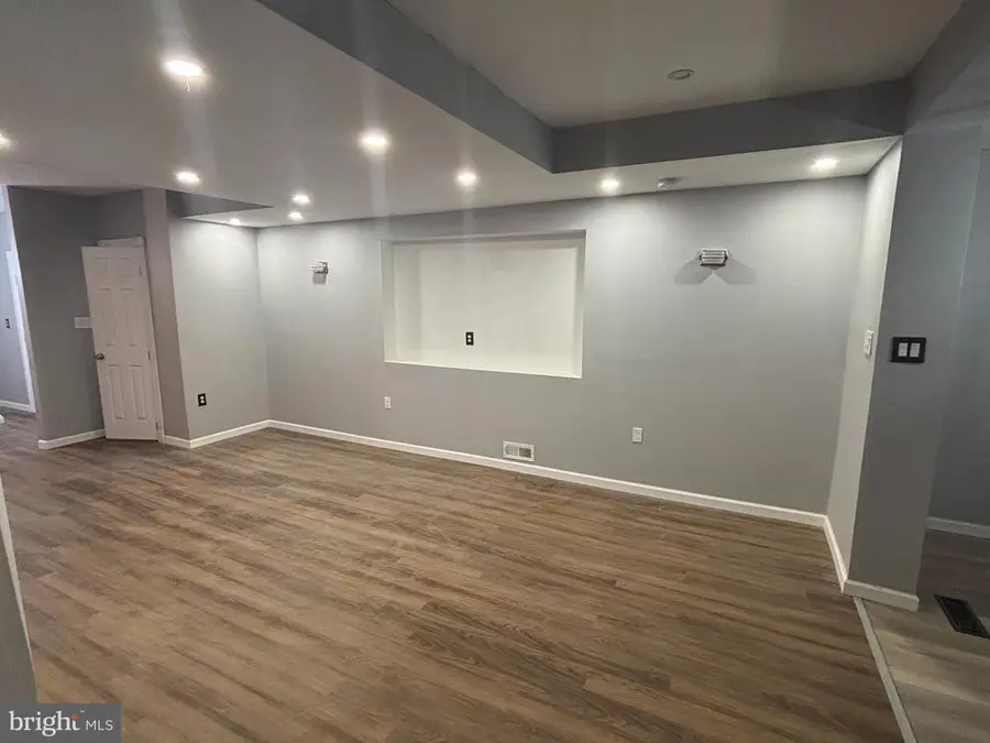 109 N 3rd St, Darby, PA 19023 - #3