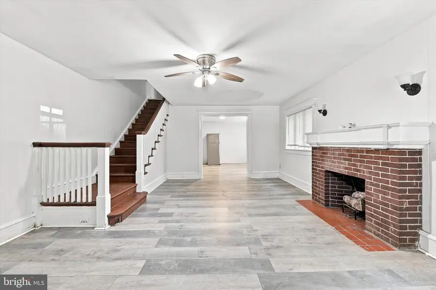 412 E 20th St, Chester, PA 19013 - #2