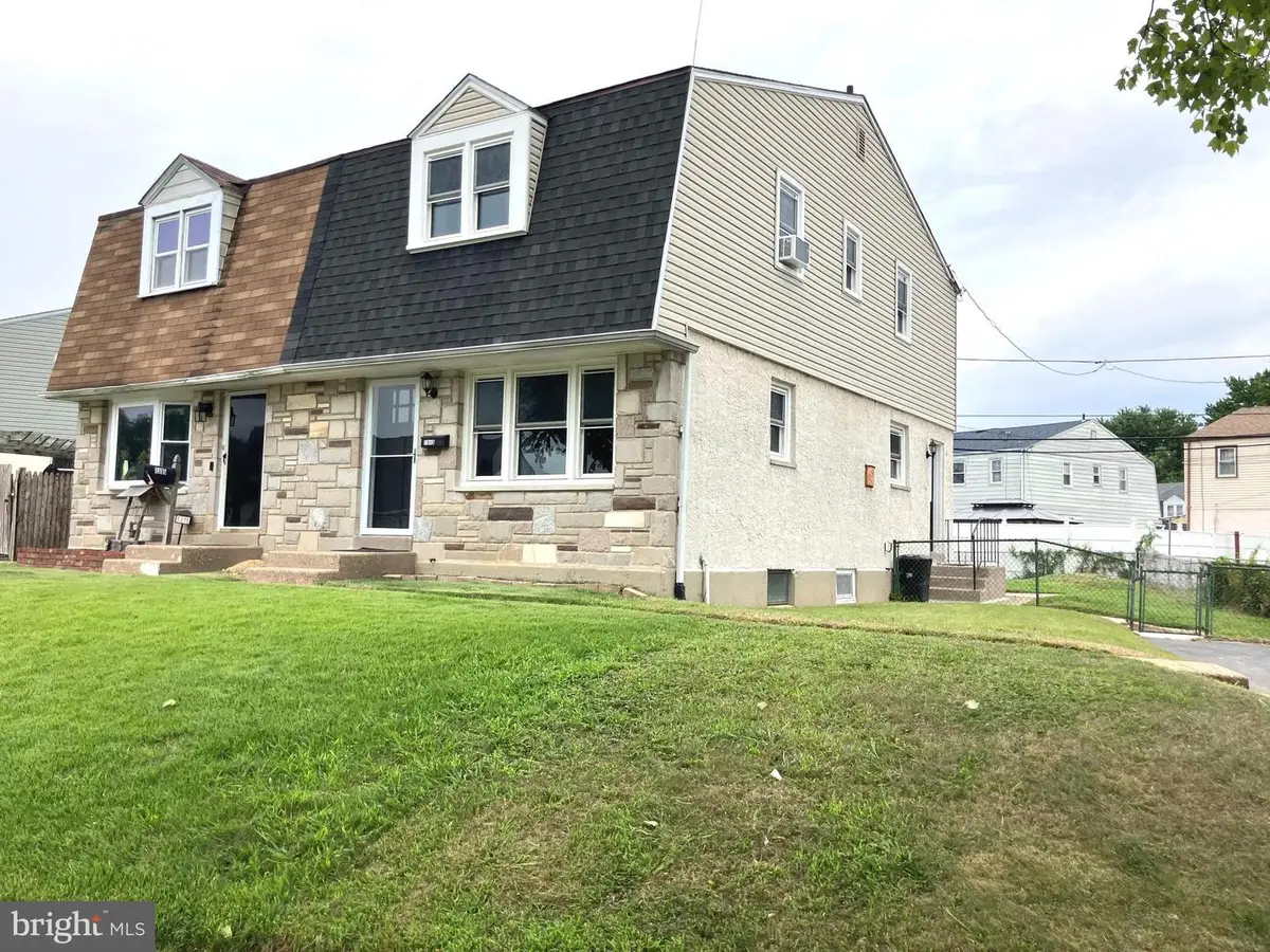 1313 Langley St, Trainer, PA 19061 - #1