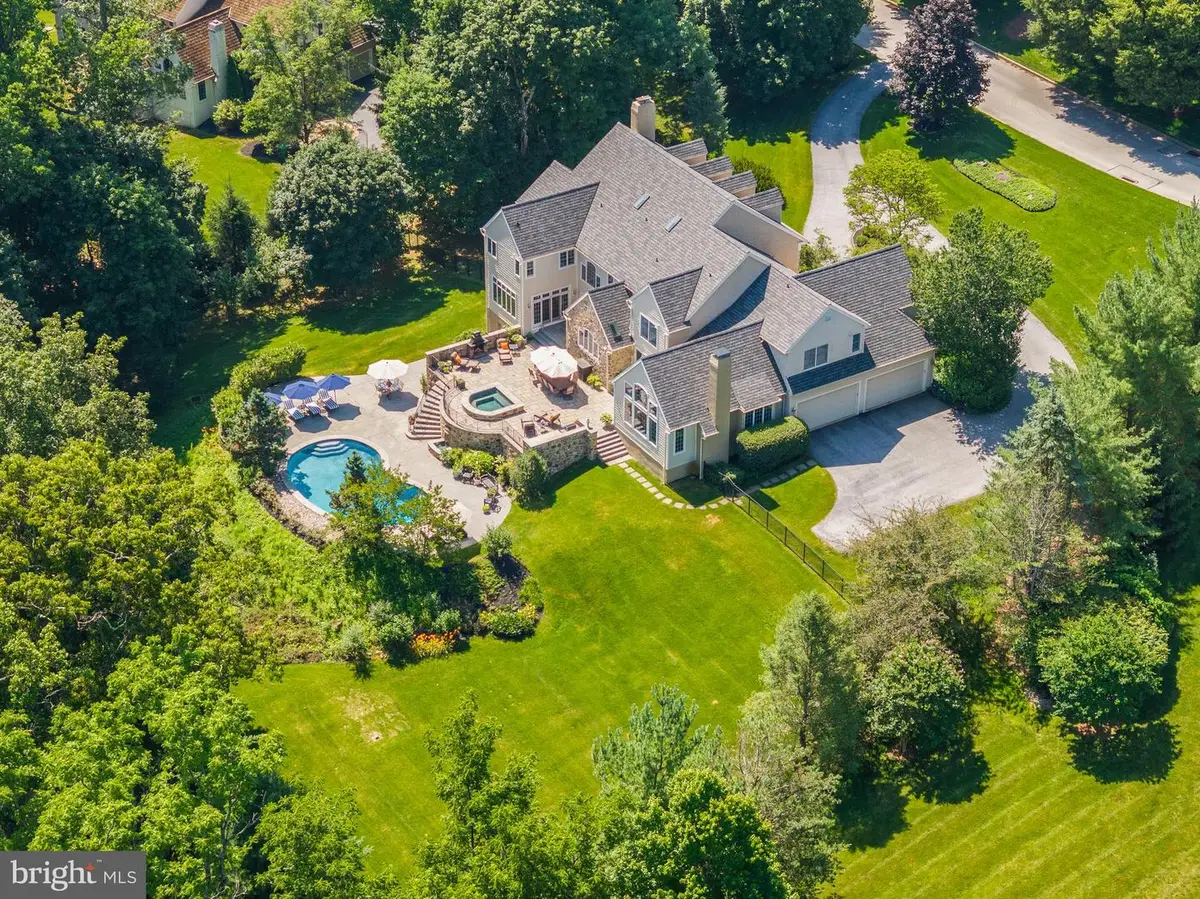 4 Harrison Dr, Newtown Square, PA 19073 - #1