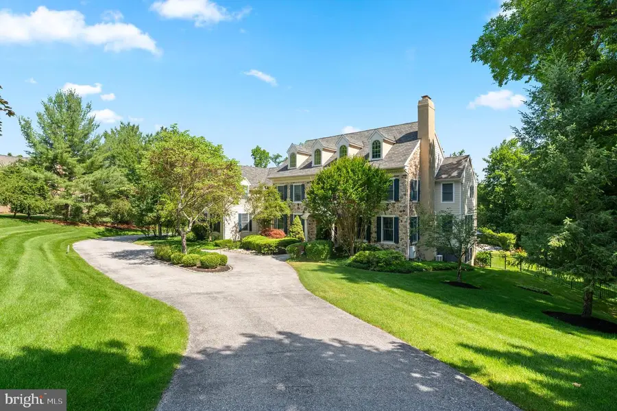 4 Harrison Dr, Newtown Square, PA 19073 - #2