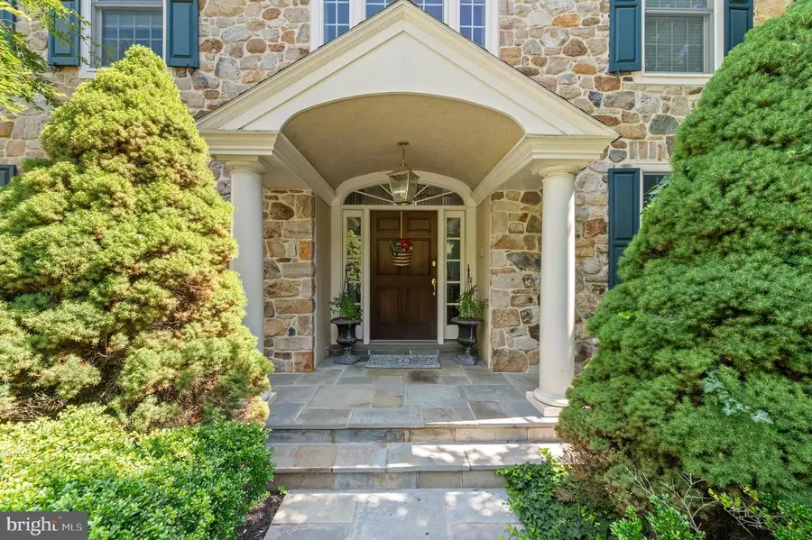 4 Harrison Dr, Newtown Square, PA 19073 - #3