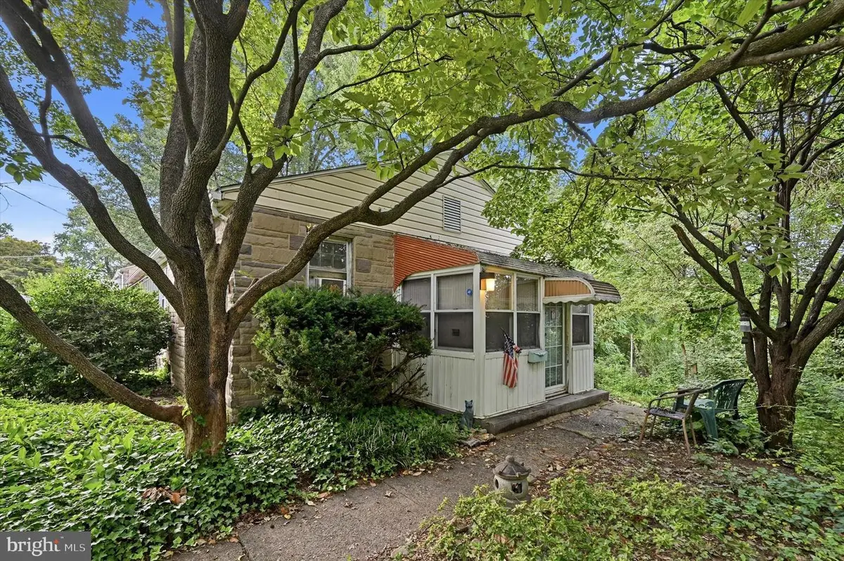 342 S Andrews Ave, Glenolden, PA 19036 - #1