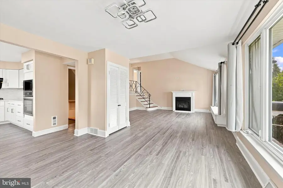 2211 Rhonda Rd, Broomall, PA 19008 - #2