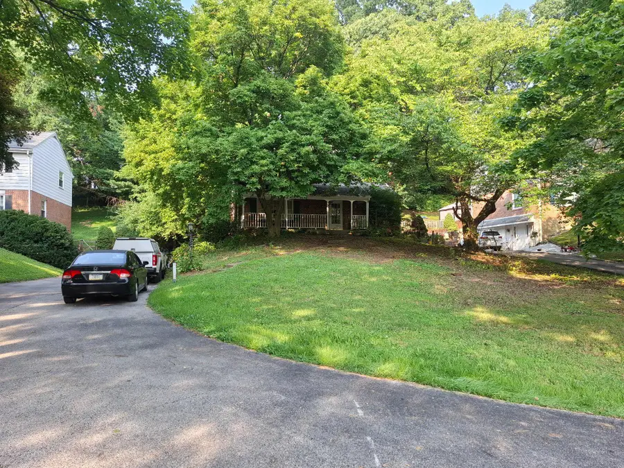 521 Woodland Ave, Springfield, PA 19064 - #3