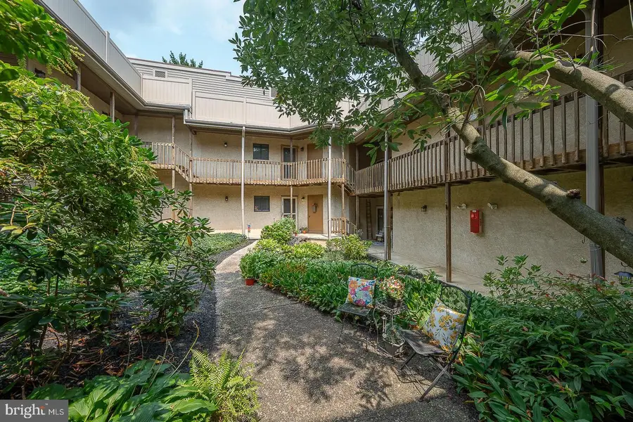 1102 Pritchard Pl, Newtown Square, PA 19073 - #2