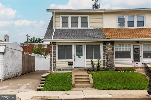 228 Stanley Ave, HAVERTOWN, PA 19083