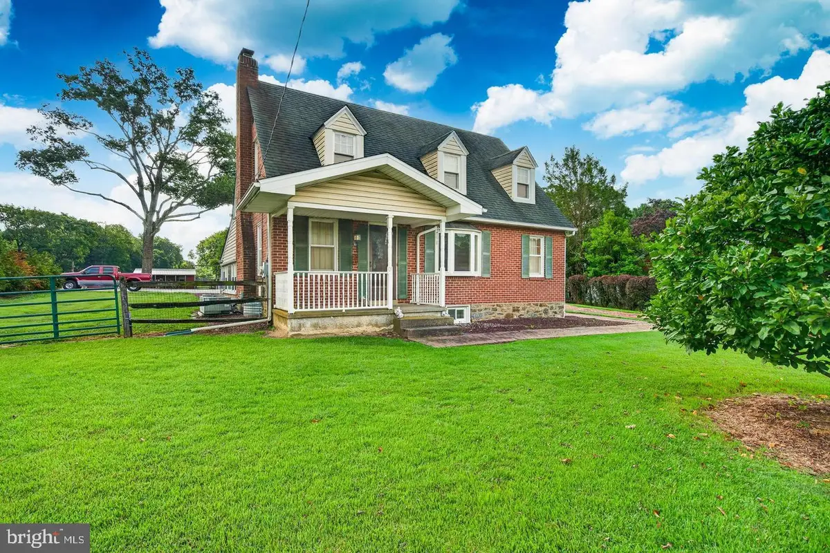 1819 Larkin Rd, Upper Chichester, PA 19061 - #1