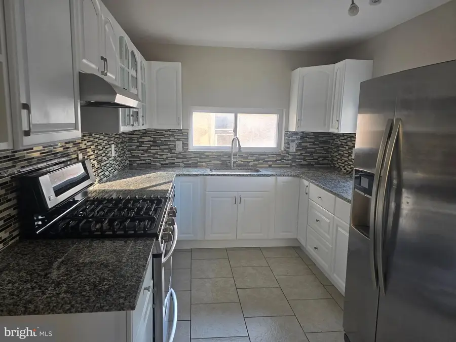 28 N Wells Ave, Glenolden, PA 19036 - #3