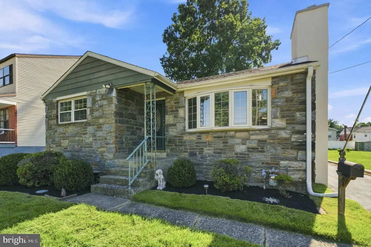 75 5th Ave, Broomall, PA 19008 - #1