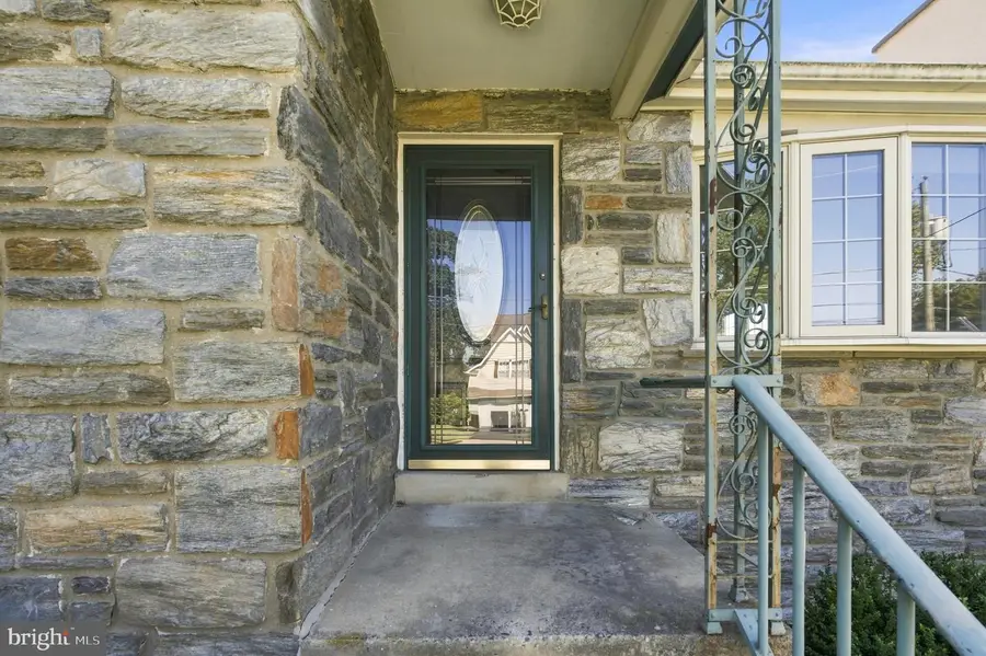 75 5th Ave, Broomall, PA 19008 - #2