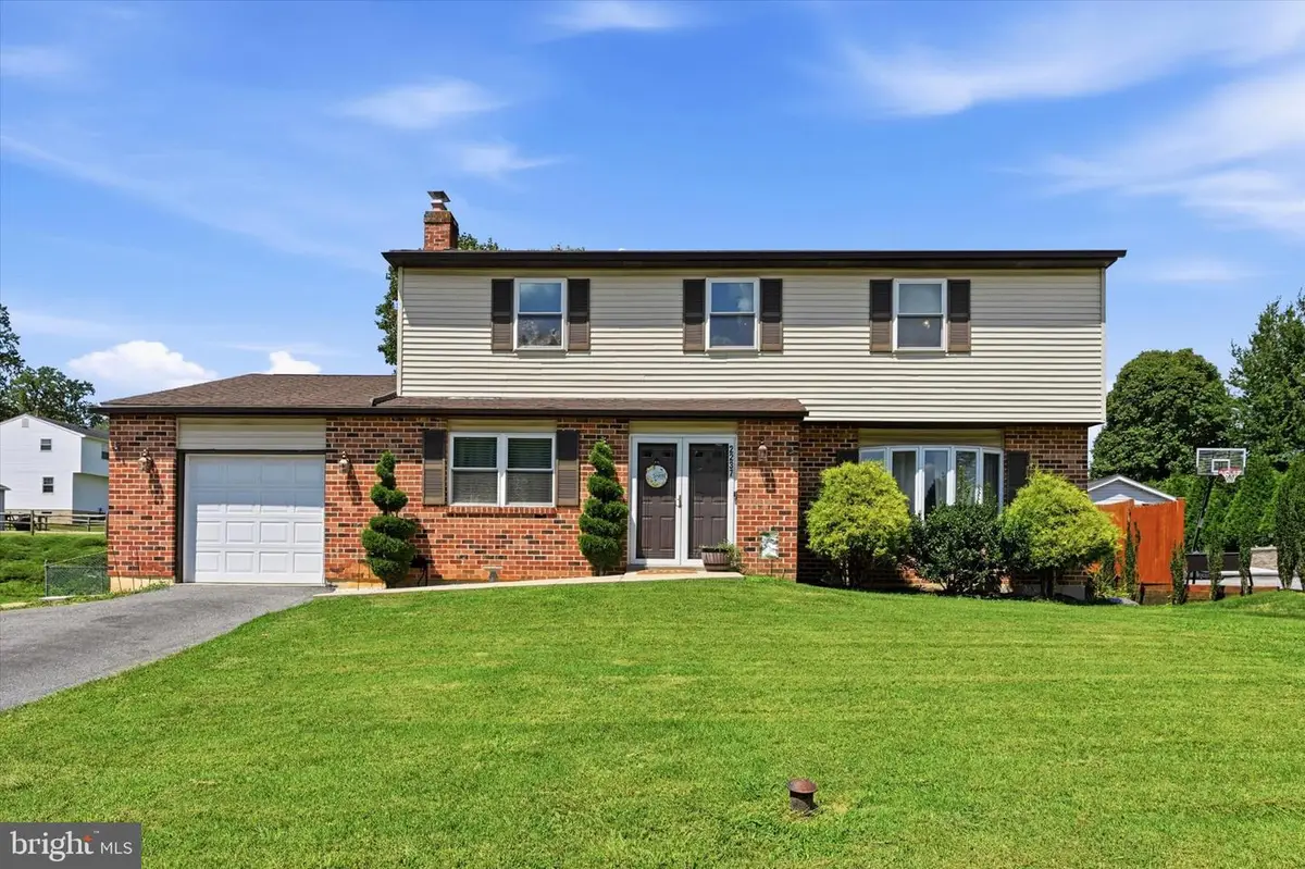 2237 Gettysburg Dr, Aston, PA 19014 - #1