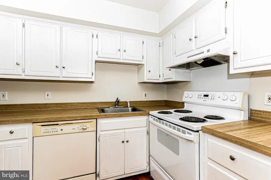 5200 Hilltop Dr #aa17, Brookhaven, PA 19015 - #2