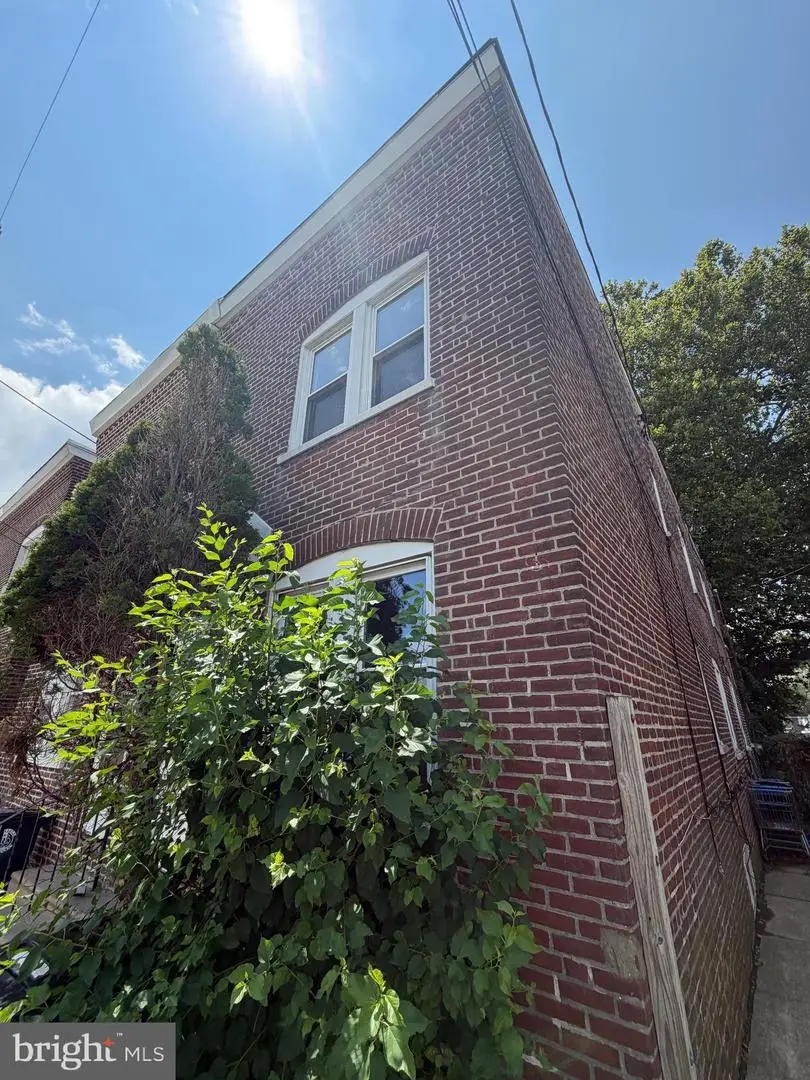 936 Simpson, Crum Lynne, PA 19022 - #2