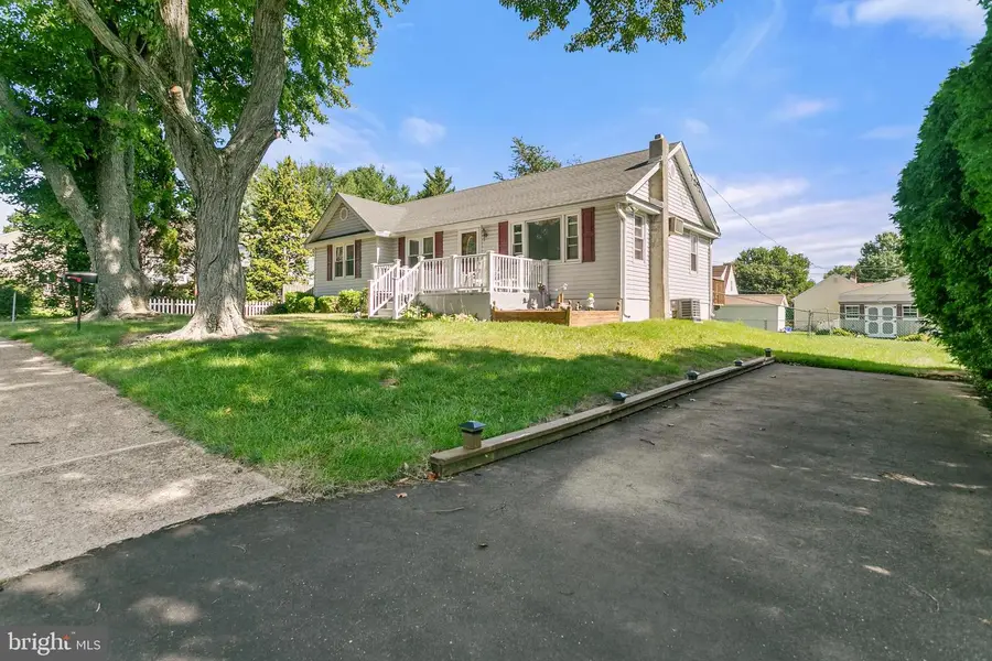 7 Pierce Rd, Aston, PA 19014 - #2