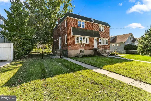 1122 Walnut St, COLLINGDALE, PA 19023
